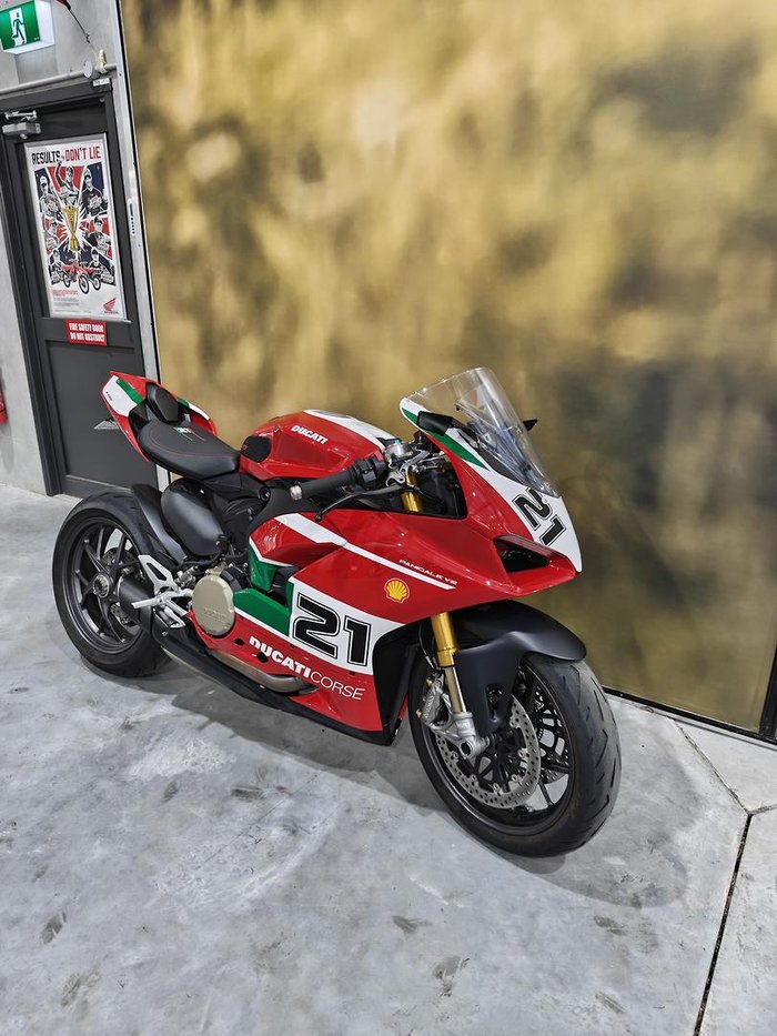 2022 Ducati Panigale Bayliss 1st Championship 20th Anniversary Panigale Red