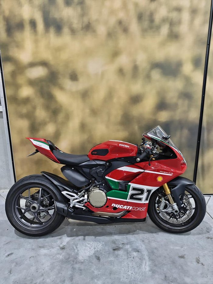 2022 Ducati Panigale Bayliss 1st Championship 20th Anniversary Panigale Red