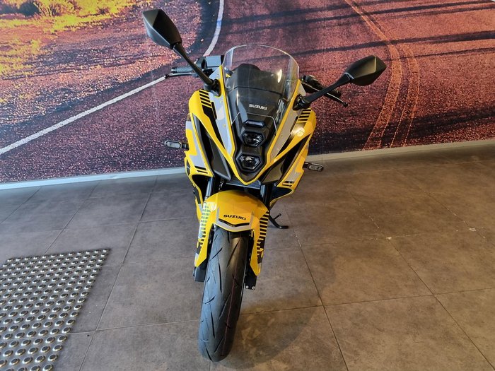 2025 Suzuki GSX-8R GSX-R Yellow
