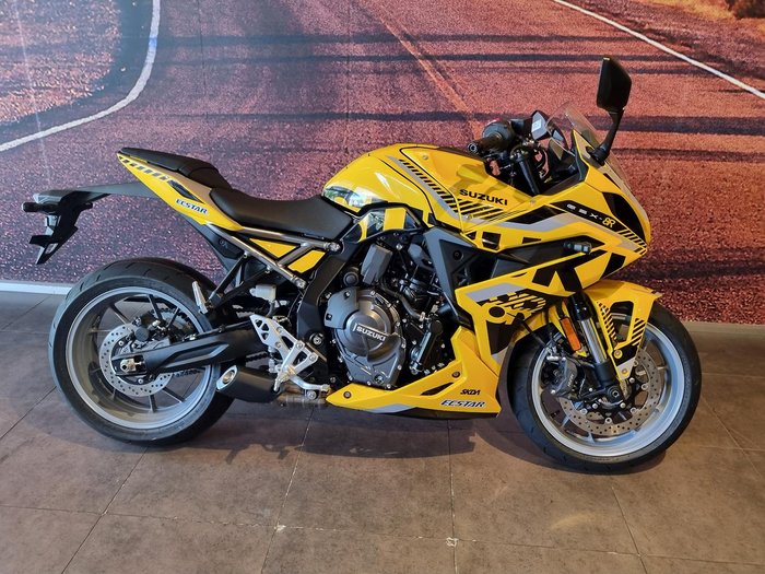 2025 Suzuki GSX-8R GSX-R Yellow