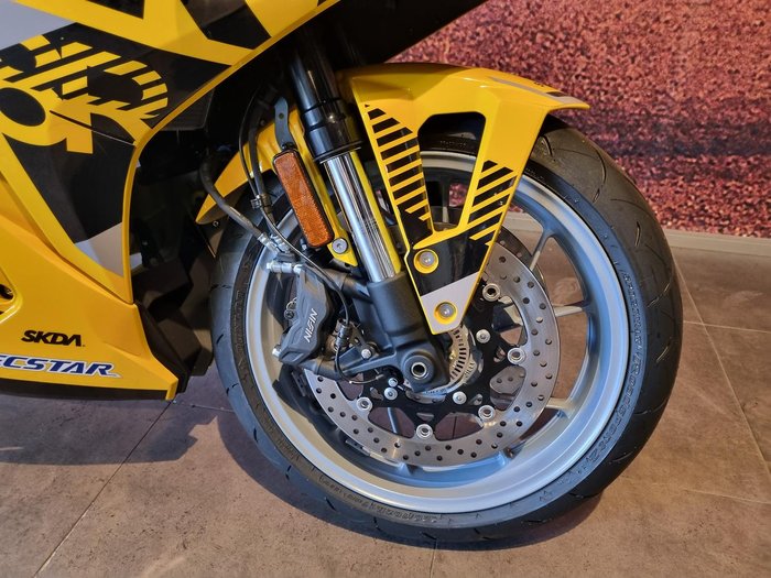 2025 Suzuki GSX-8R GSX-R Yellow