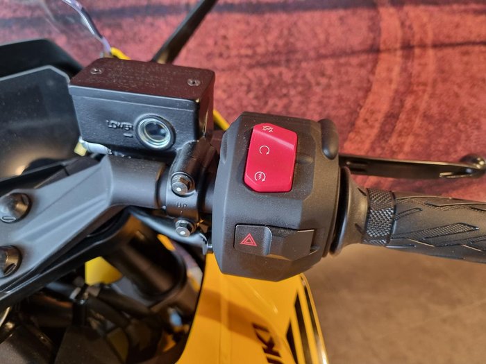 2025 Suzuki GSX-8R GSX-R Yellow