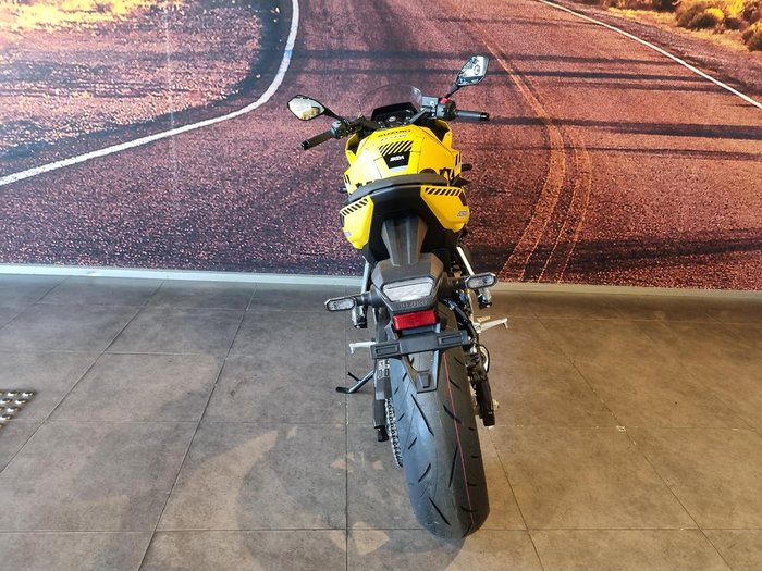 2025 Suzuki GSX-8R GSX-R Yellow