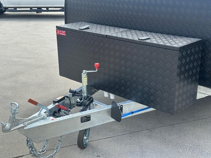 2025 New Age Caravans Manta Ray 16 Embark My25