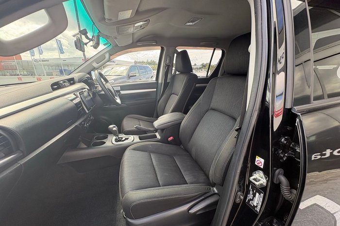 2019 Toyota Hilux SR5