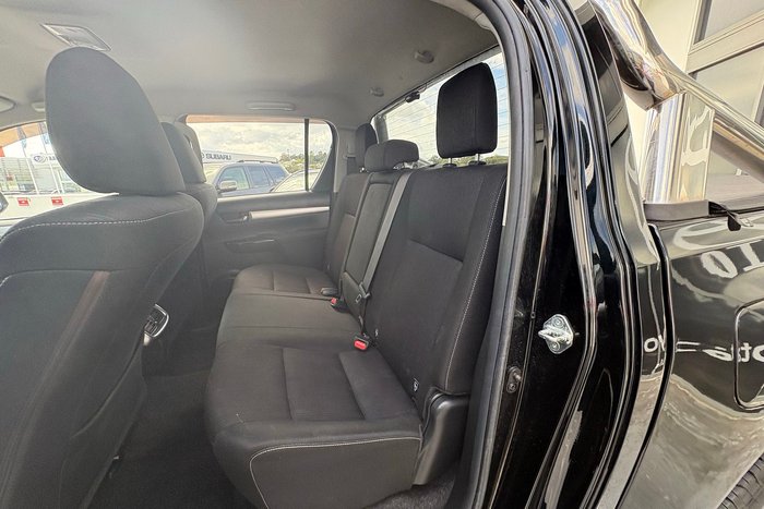 2019 Toyota Hilux SR5