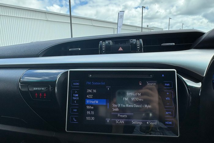 2019 Toyota Hilux SR5