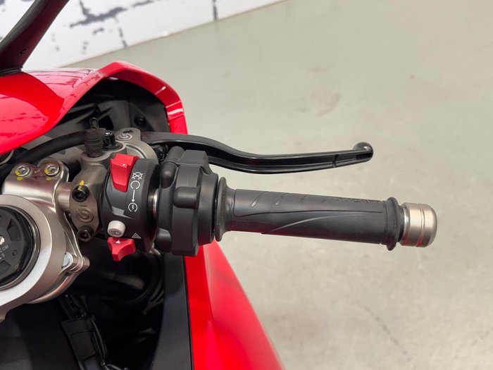 2022 Ducati Panigale V2 Panigale Red