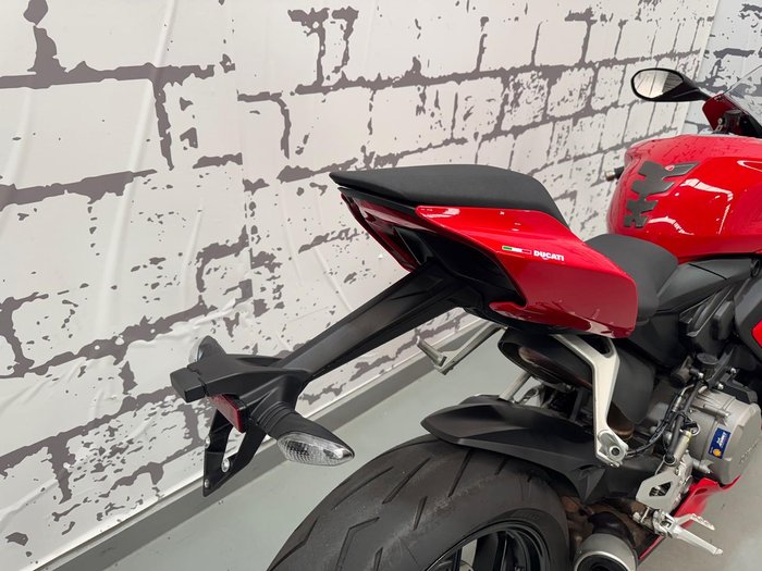 2022 Ducati Panigale V2 Panigale Red