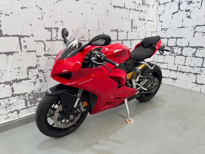 2022 Ducati Panigale V2 Panigale Red