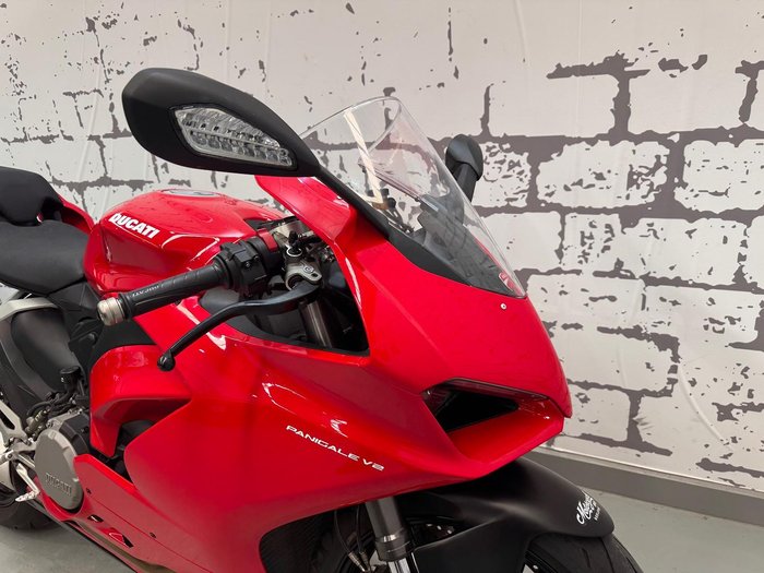 2022 Ducati Panigale V2 Panigale Red
