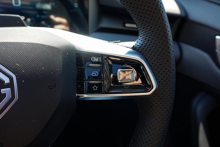 2025 MG MGS5 EV Essence 62