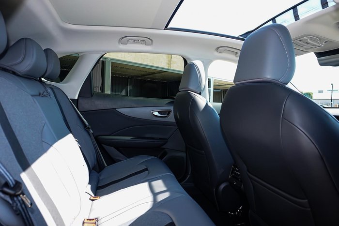 2025 MG MGS5 EV Essence 62