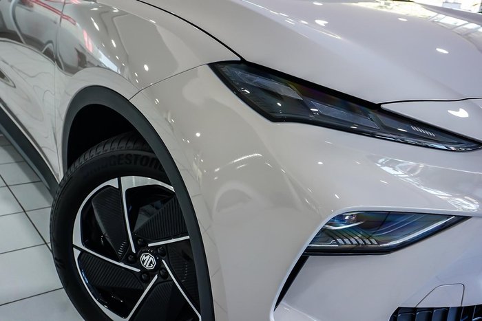 2025 MG MGS5 EV Essence 49