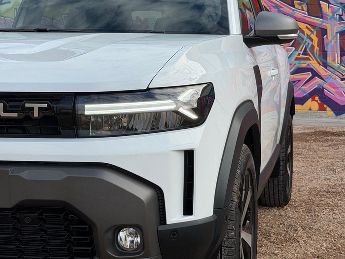 2025 Renault Duster Techno