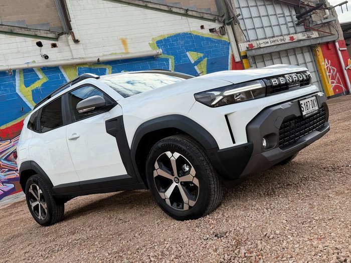2025 Renault Duster Techno