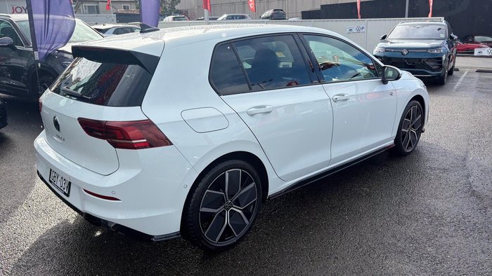 2025 Volkswagen Golf 110TSI R-Line