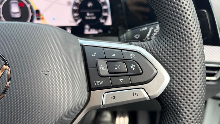 2025 Volkswagen Golf 110TSI R-Line
