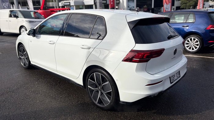 2025 Volkswagen Golf 110TSI R-Line