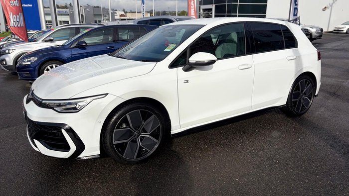 2025 Volkswagen Golf 110TSI R-Line