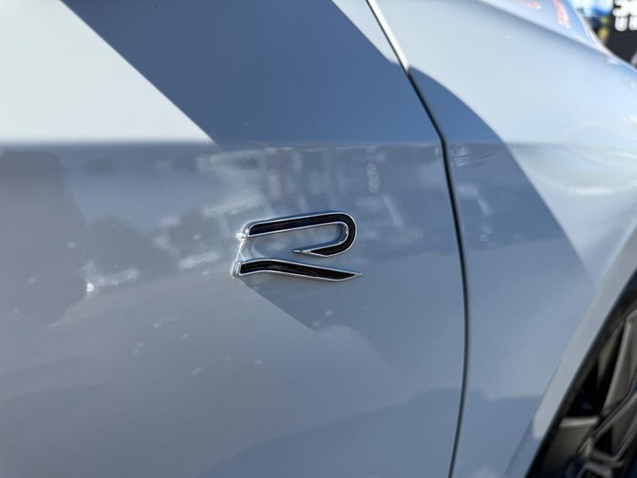 2025 Volkswagen Golf 110TSI R-Line