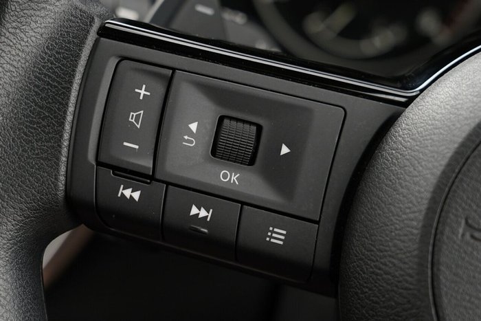 2023 Nissan X-TRAIL ST