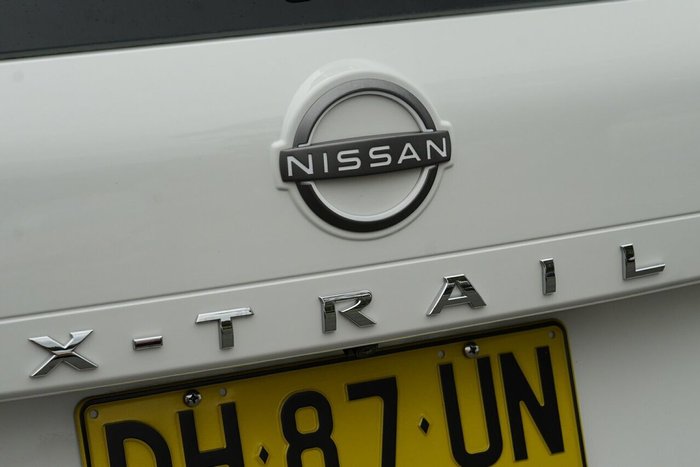 2023 Nissan X-TRAIL ST