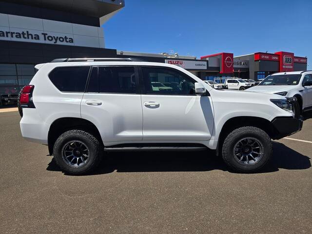 2021 Toyota Prado DSL WGN AT GXL Glacier White