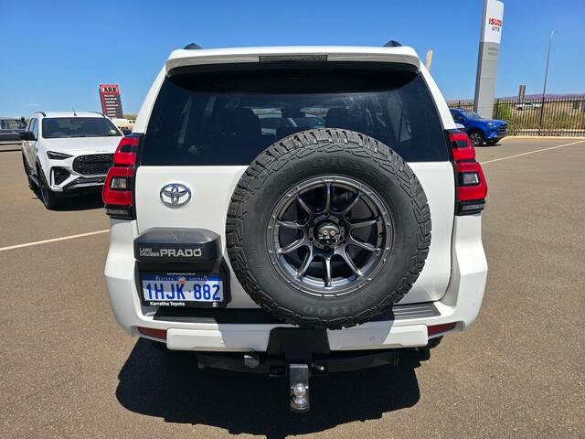 2021 Toyota Prado DSL WGN AT GXL Glacier White