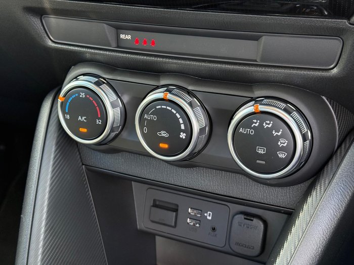 2025 Mazda 2 G15 Evolve