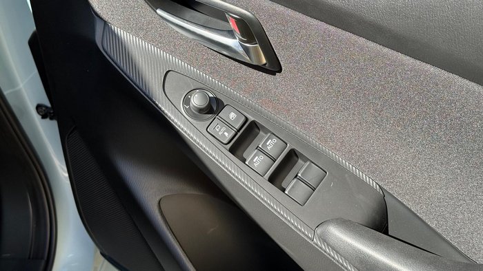 2025 Mazda 2 G15 Evolve