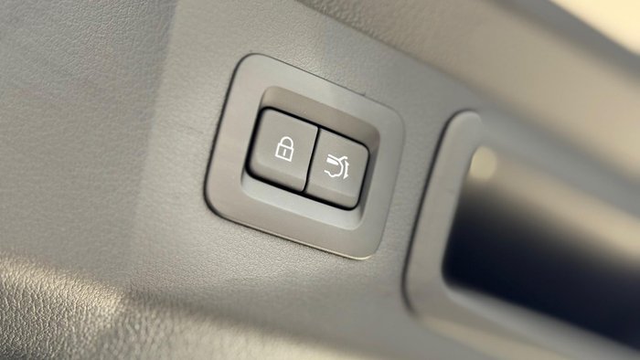 2025 Mazda CX-60 G25 Evolve