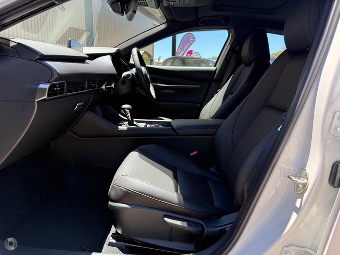 2025 Mazda 3 G25 Astina