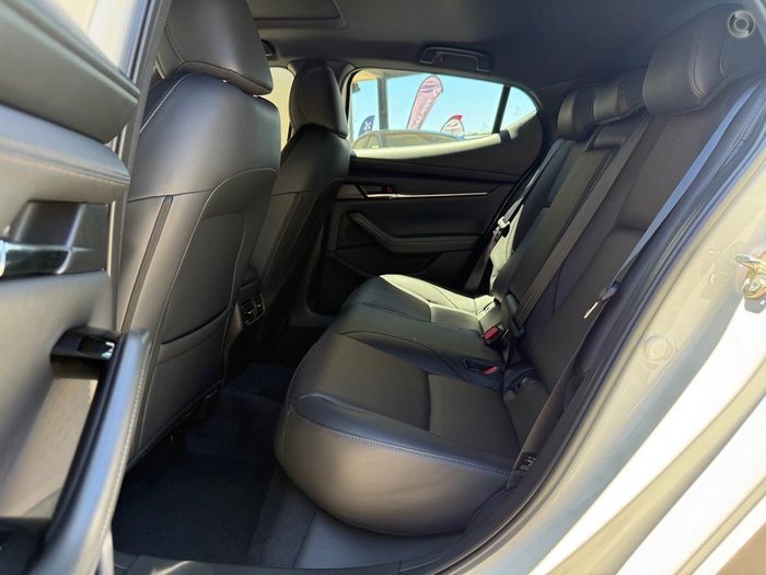 2025 Mazda 3 G25 Astina