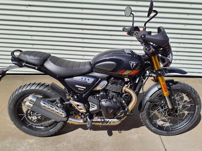 2025 Triumph Scrambler 400 XC Scrambler Grey