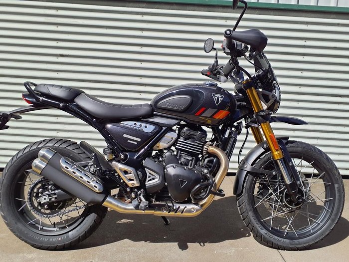 2026 Triumph Scrambler 400 XC Scrambler Grey