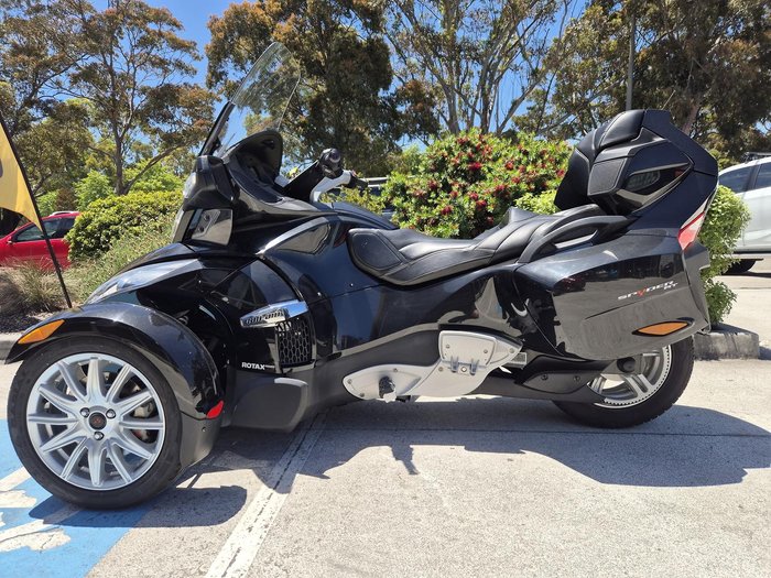 2016 Can-Am Spyder RT STD SE6 Spyder RT Black