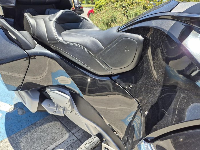 2016 Can-Am Spyder RT STD SE6 Spyder RT Black