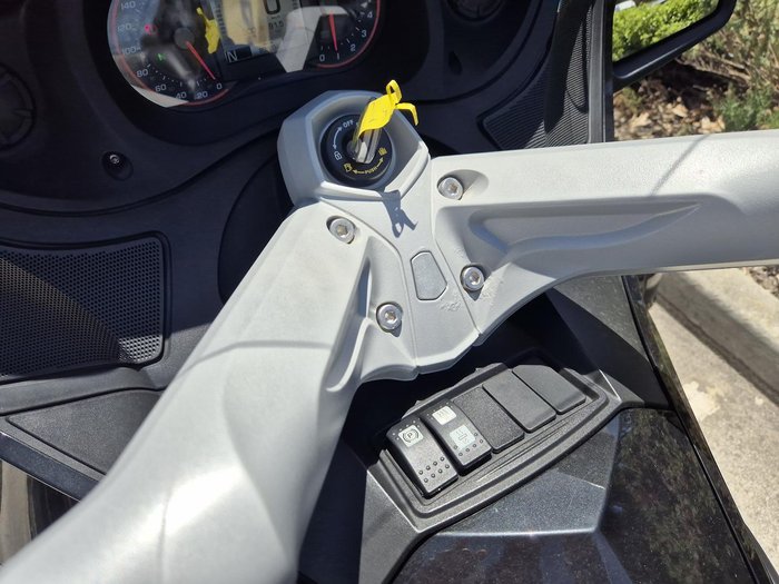 2016 Can-Am Spyder RT STD SE6 Spyder RT Black