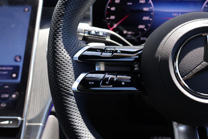 2025 Mercedes-Benz GLC-Class GLC300