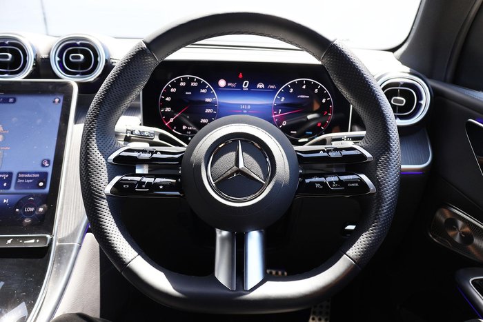 2025 Mercedes-Benz GLC-Class GLC300