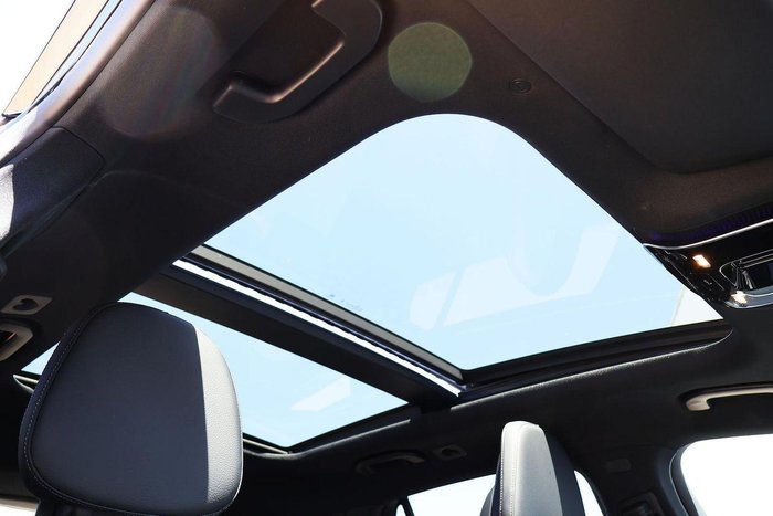 2025 Mercedes-Benz GLC-Class GLC300