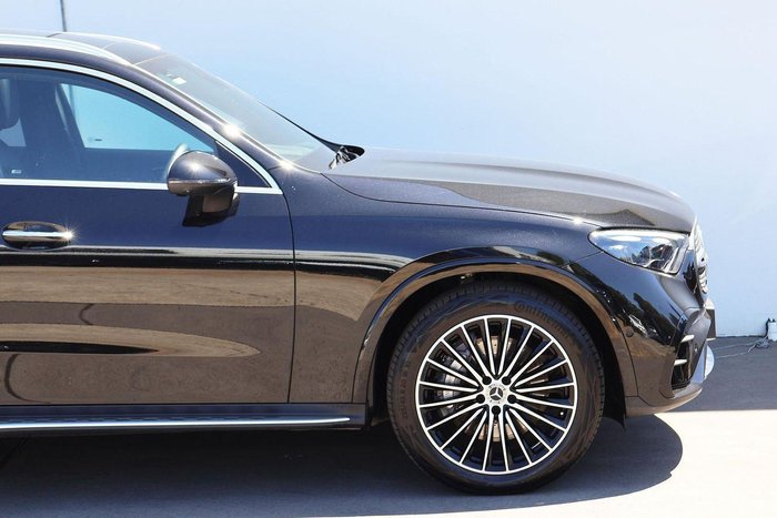 2025 Mercedes-Benz GLC-Class GLC300