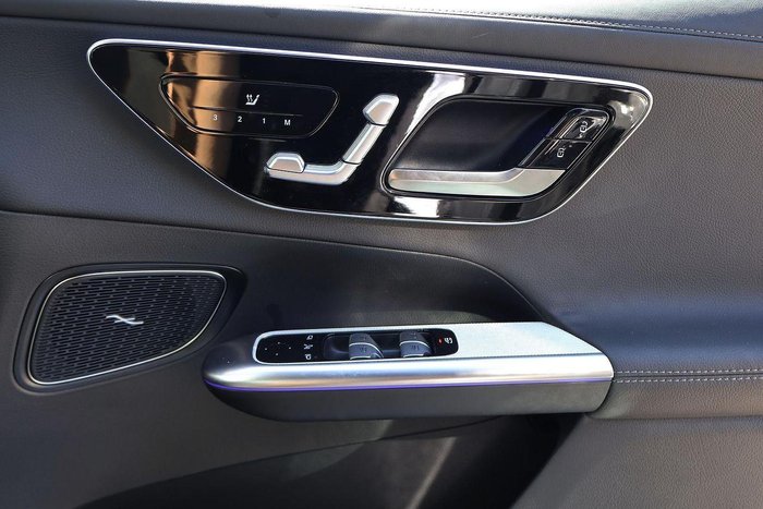 2025 Mercedes-Benz GLC-Class GLC300