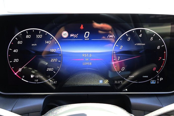 2025 Mercedes-Benz GLC-Class GLC300