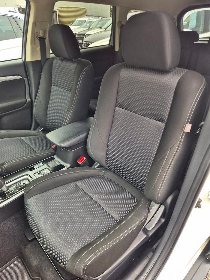 2018 Mitsubishi Outlander LS