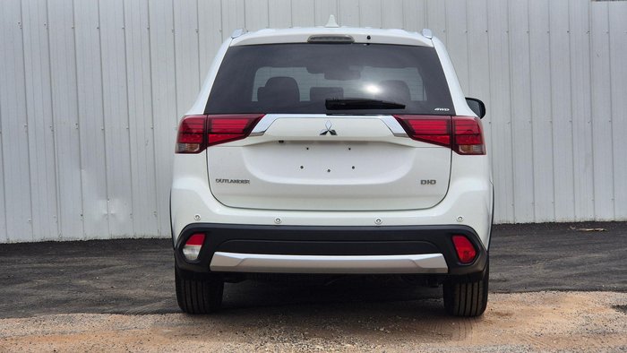 2018 Mitsubishi Outlander LS