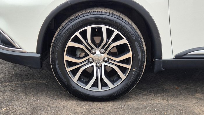 2018 Mitsubishi Outlander LS