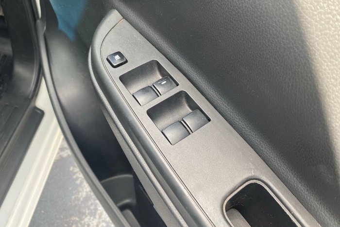 2020 Mitsubishi Triton GLX