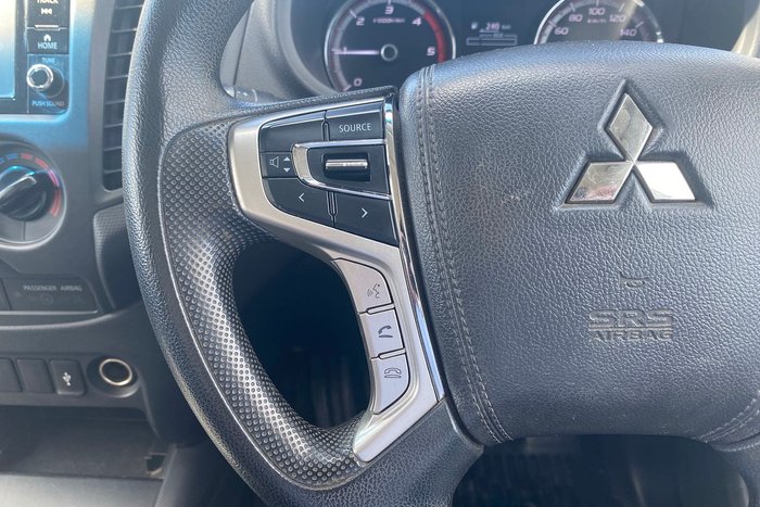 2020 Mitsubishi Triton GLX